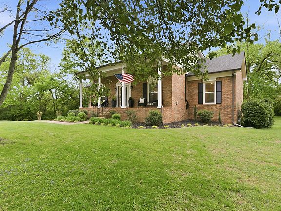 3rd image of 1601 Ash Grove Ct