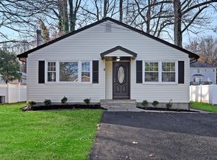 8 Powell Ave, Atlantic Highlands, NJ 07716
