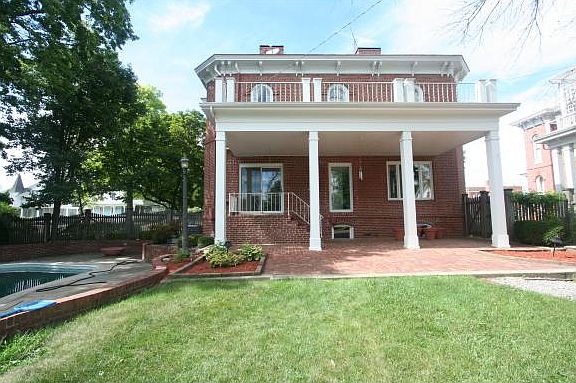 2nd image of 308 W Main St