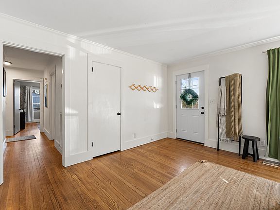 5th image of 421 Gadd Rd