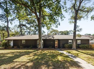 405 Shadywood Cir, Conroe, TX 77304