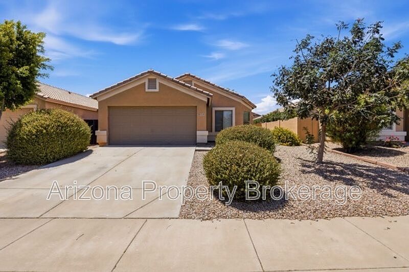 1st image of 3759 W Santa Cruz Ave