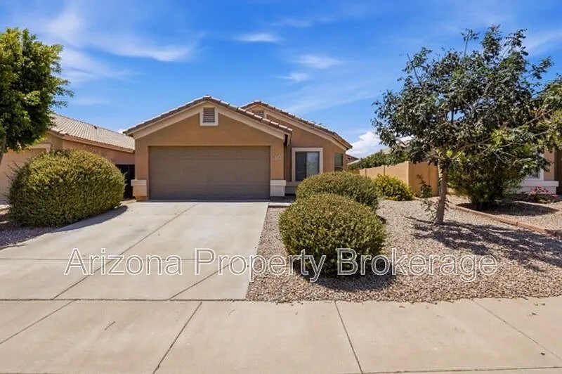 3759 W Santa Cruz Ave