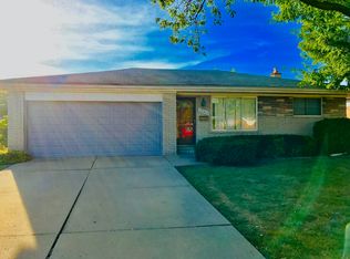 32843 Wexford Dr, Warren, MI 48092