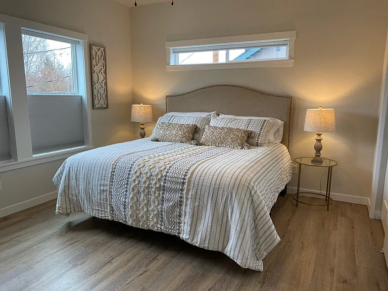 48 NW Gilchrist Ave #2 — Photo 10
