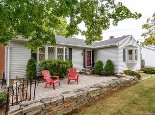 46 Valley Crest Dr, Wethersfield, CT 06109