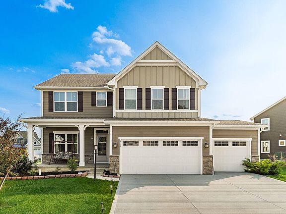 2nd image of 406 Crownover Way