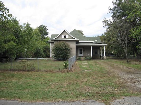 2nd image of 211 Indian Ave