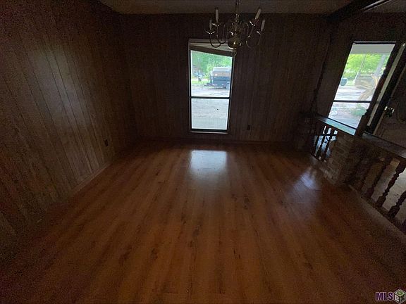 3rd image of 14260 Pine Park Dr
