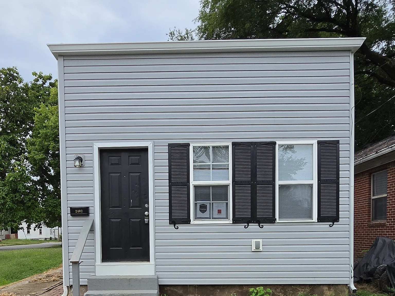 4 bed, 1400 sqft, $1,195 — Photo 1