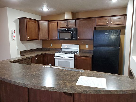 3rd image of 7040 Shawnee Dr #373