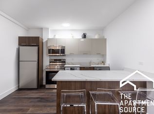 1551 W Hollywood Ave #211, Chicago, IL 60660