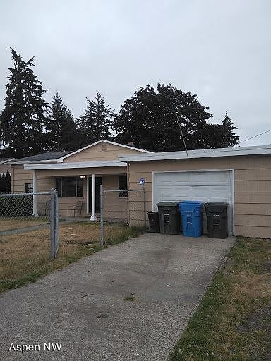 1st image of 118 165th St E
