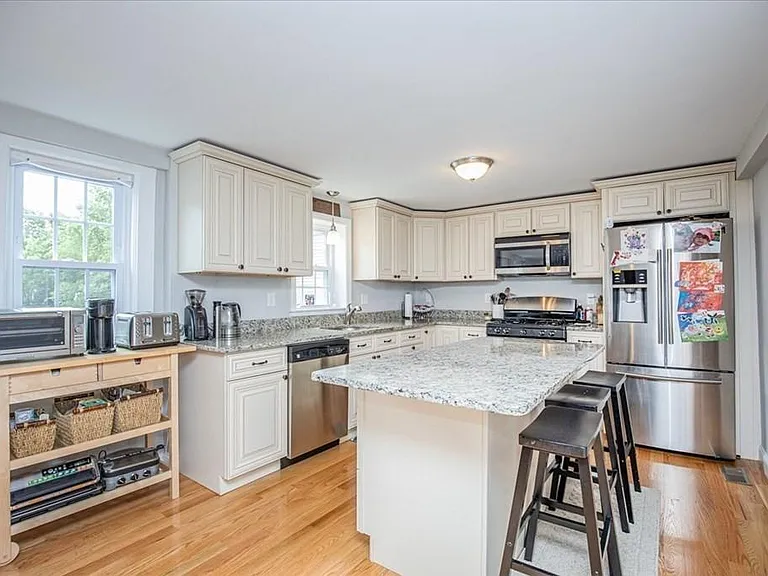 180 Concord St #1 — Photo 3