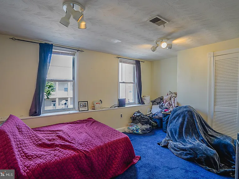 1501 Light St #2 — Photo 9