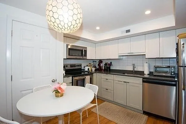 79 Cottage St #2 — Photo 3