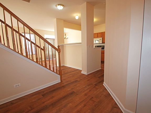3rd image of 1269 W Oriole Ct
