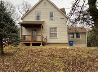 2812 Walton Rd, Saint Louis, MO 63114