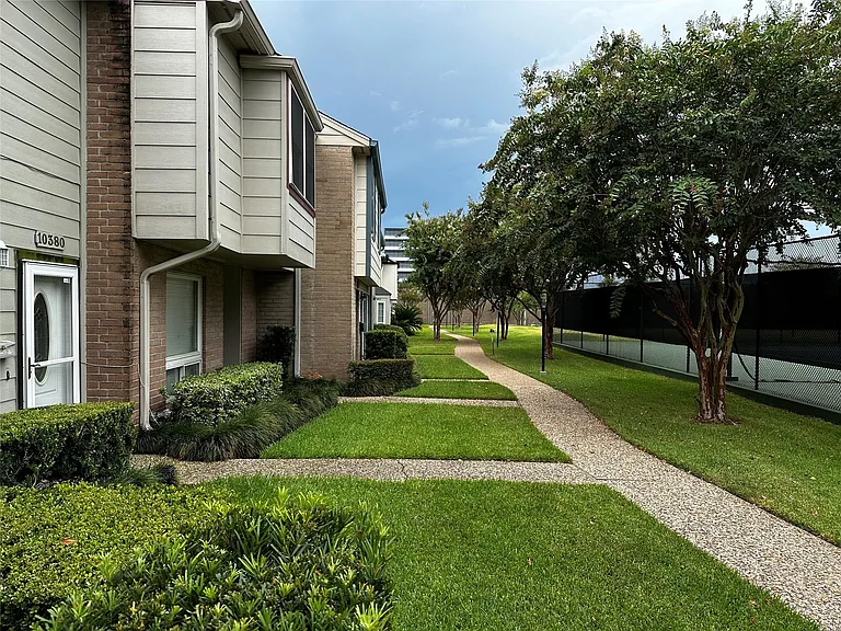 10378 Briar Forest Dr #32/5 — Photo 16