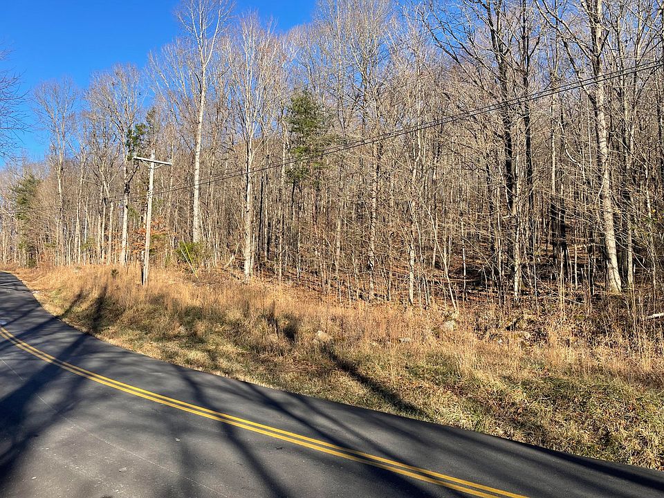 2nd image of 2002 Dixie Bend Rd