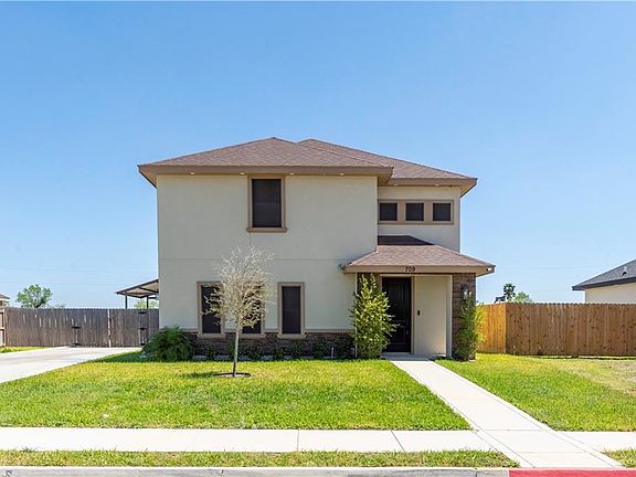 3rd image of 709 La Laguna Rd