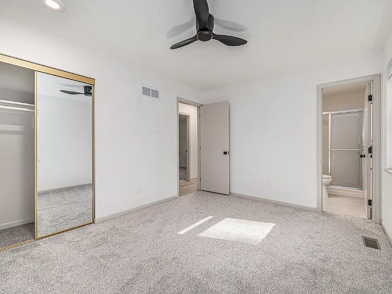 311 NE 101st Pl — Photo 8