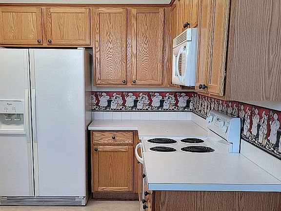 5th image of 616 NW Brookhill Ln