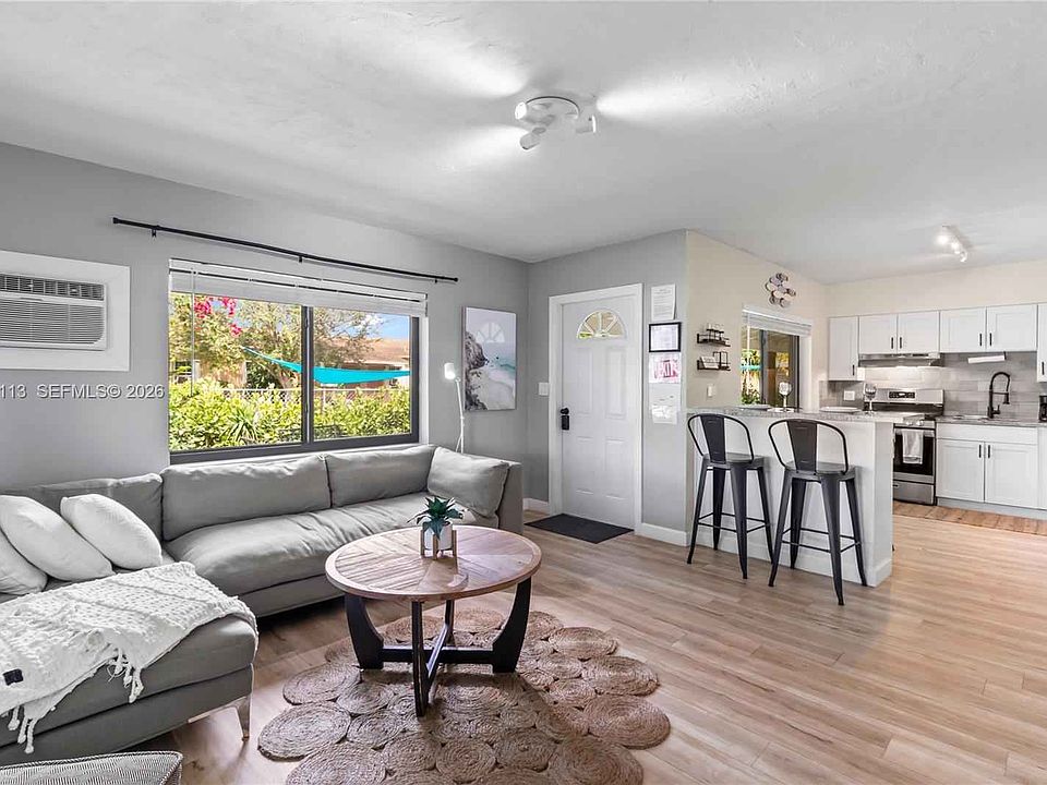 1st image of 715 NE 6th St #1