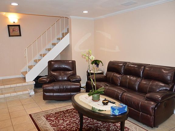 4th image of 287 Cartago Ct