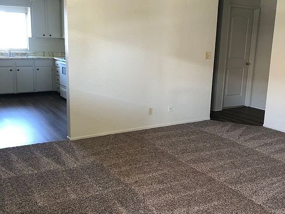 3rd image of 1161 West St APT 4