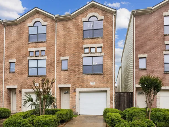 3501 Link Valley Dr APT 301, Houston, TX 77025