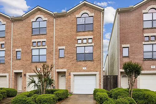 3501 Link Valley Dr #301 Photo 1