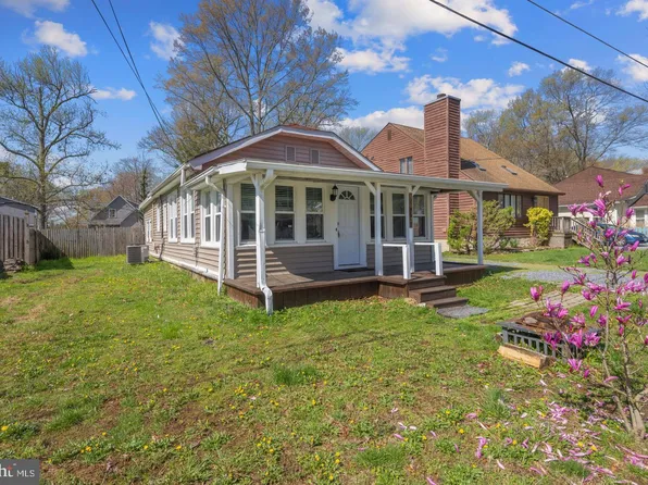 5612 Essex St, Churchton, MD 20733