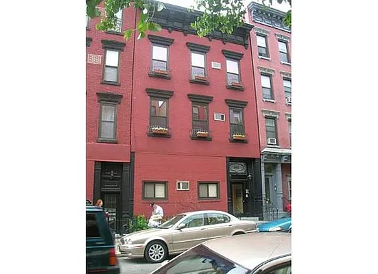 Sold by R Fiore Real Estate | media 6
