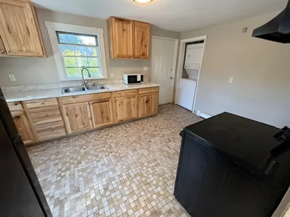 748/748 R Main Street (Spar Cove), 748 Main St APT 2, Westbrook, ME 04092
