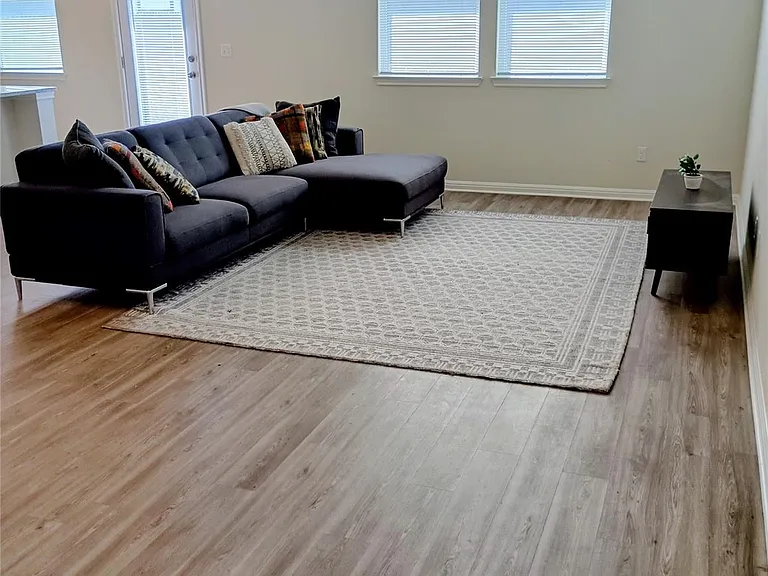 10615 Ridan Way — Photo 7