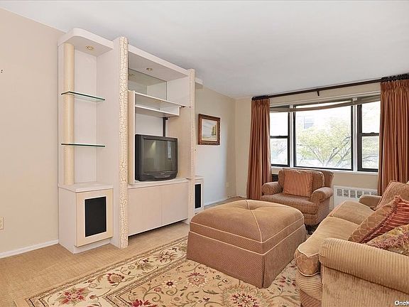3rd image of 3 Birchwood Ct APT 2B