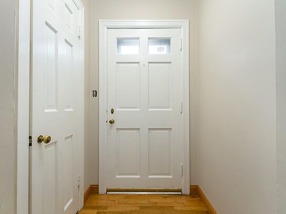 2nd image of 1809 W Highland Blvd