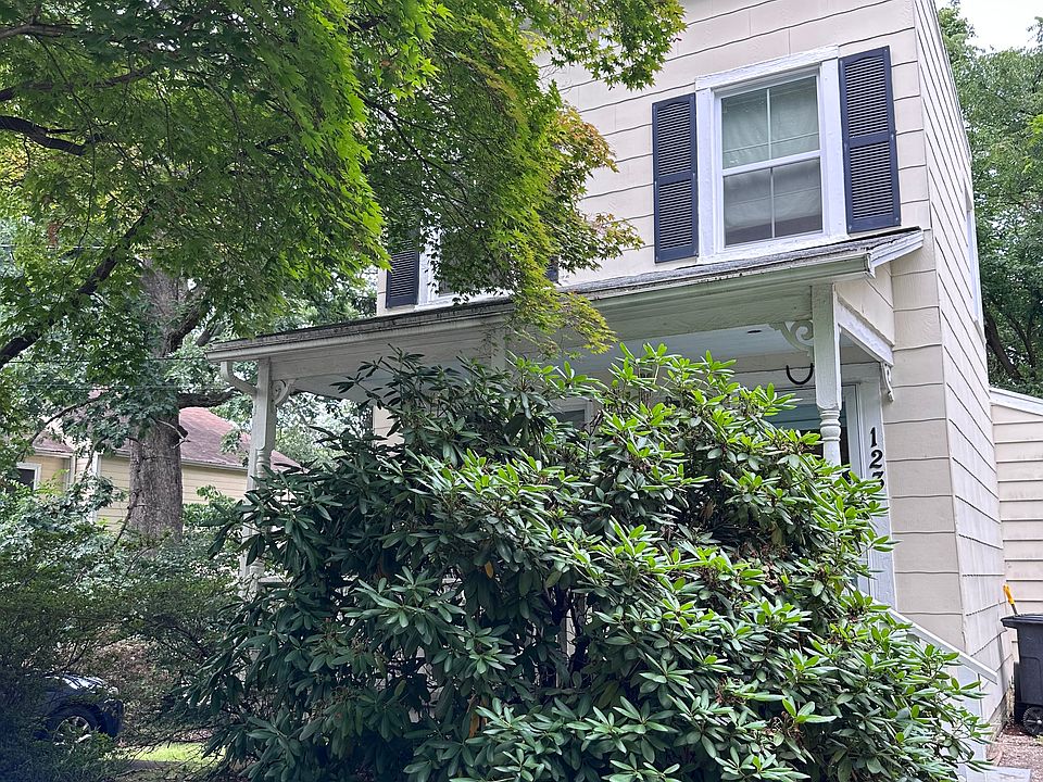 1st image of 123 Grant Ave