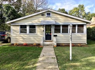 221 Allentown Rd, Parsippany, NJ 07054