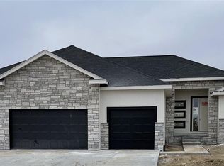 3208 N 183rd St, Omaha, NE 68022