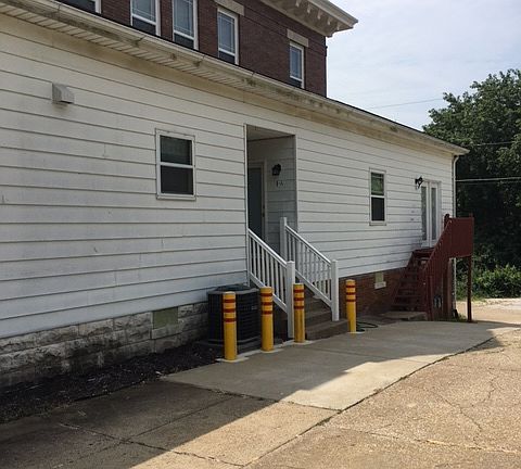 2nd image of 3000 W Maryland St APT 1A