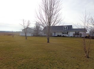 6895 N Friday Rd, Byron, IL 61010