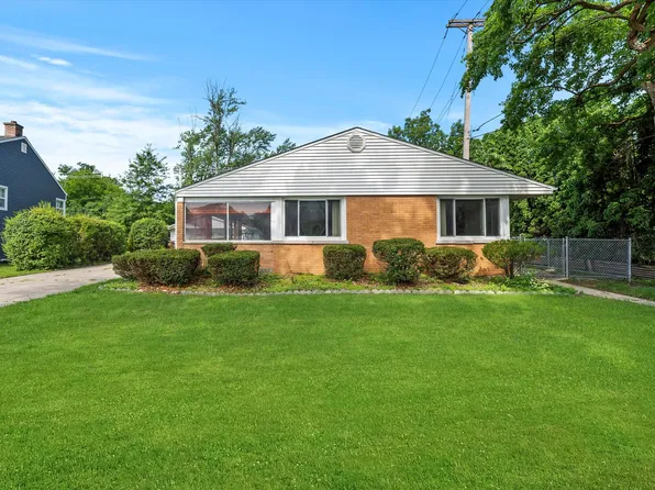 400 Winston Ln, Chicago Heights, IL 60411