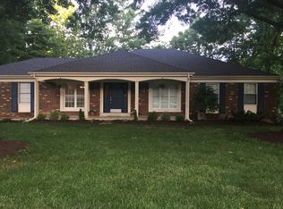 2154 Pardoroyal Dr, Saint Louis, MO 63131