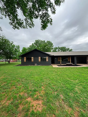 1310 County Road 1270 Photo 1