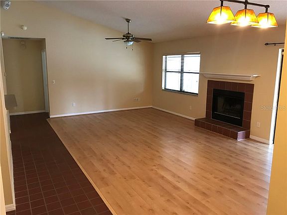 4th image of 5134 Honeynut Ln