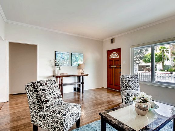 2nd image of 365 Rosecrans St