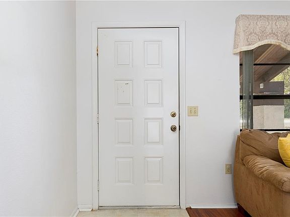 3rd image of 9043 Nakoma Way