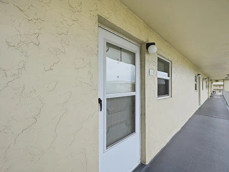 130 NE 26th Ave #4090 — Photo 7